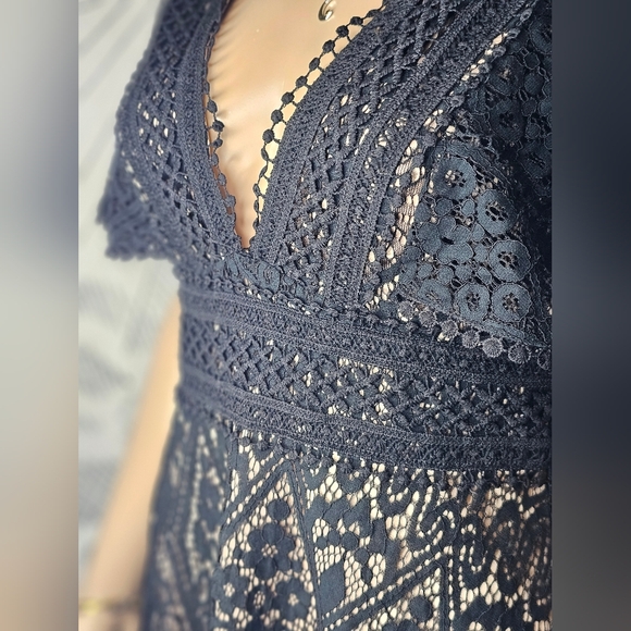Like New Lulu's Elegant Black Lace Mini Dress Fully Lined Small - Picture 8 of 11
